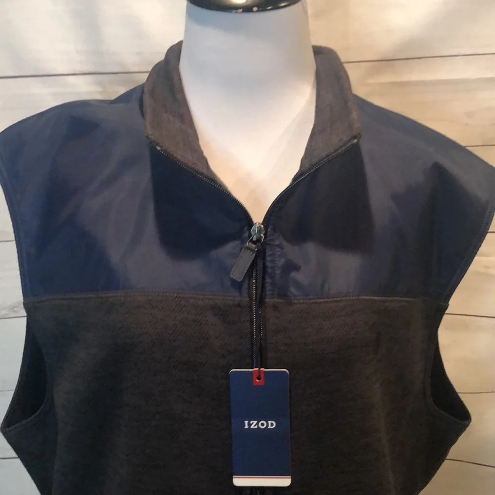 IZOD full zip vest-Size Large-NWT Men’s